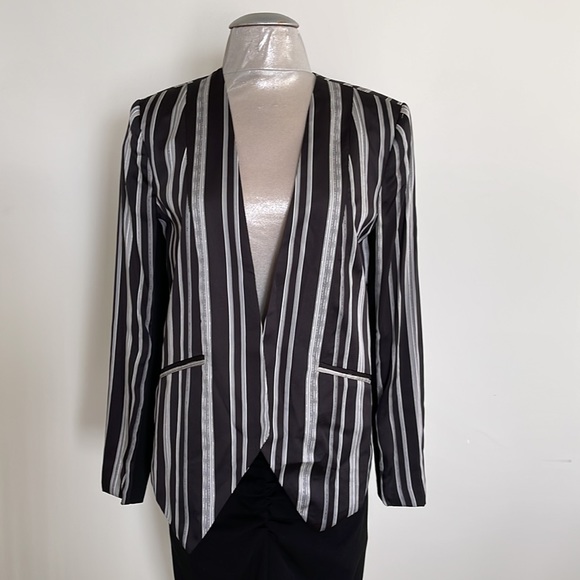 NWT! BCBG size 6 jacket Black/White stripe satin - Picture 2 of 9
